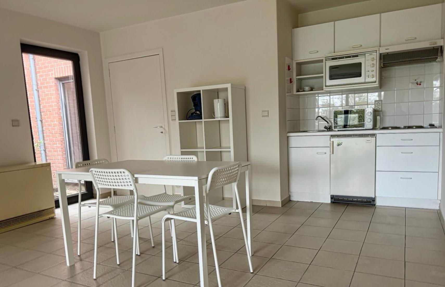 Station 64 B1 Charleroi-Airport Villa Luaran gambar